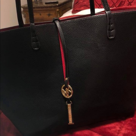 Michael Kors Tote Bag - Picture 4 of 6